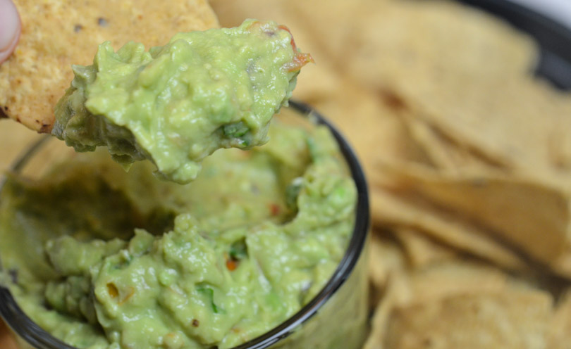 Vitamix guacamole featured by Life is NOYOKE.