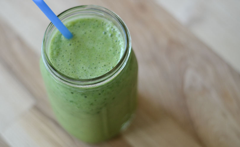 Green smoothie _ Green Smoothies vs Juicing
