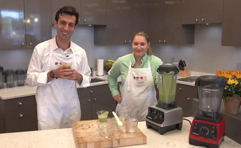 Lenny Gale at Vitamix store in Solon Ohio making Carolynes Green Smoothie with Carolyne the demonstrator.