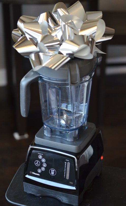 vitamix 780 with silver bow