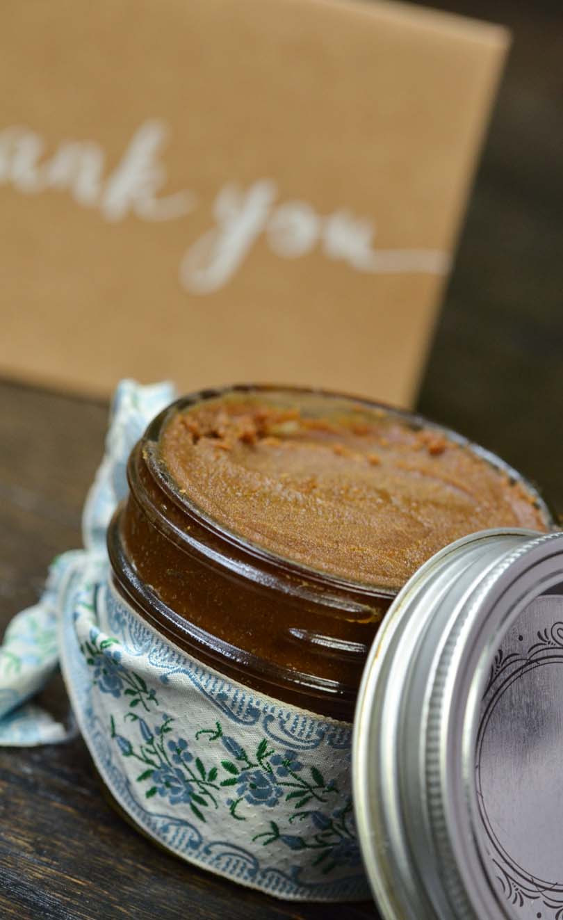 Pistachio butter as a thank you gift in a small jar with a ribbon.