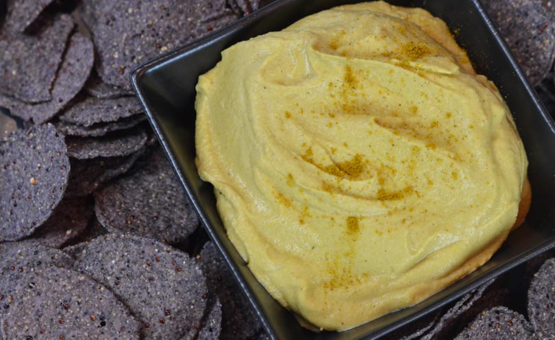 Thai curry hummus featured by Life is NOYOKE.