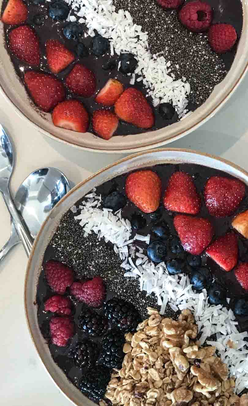 Mixed berry smoothie bowl