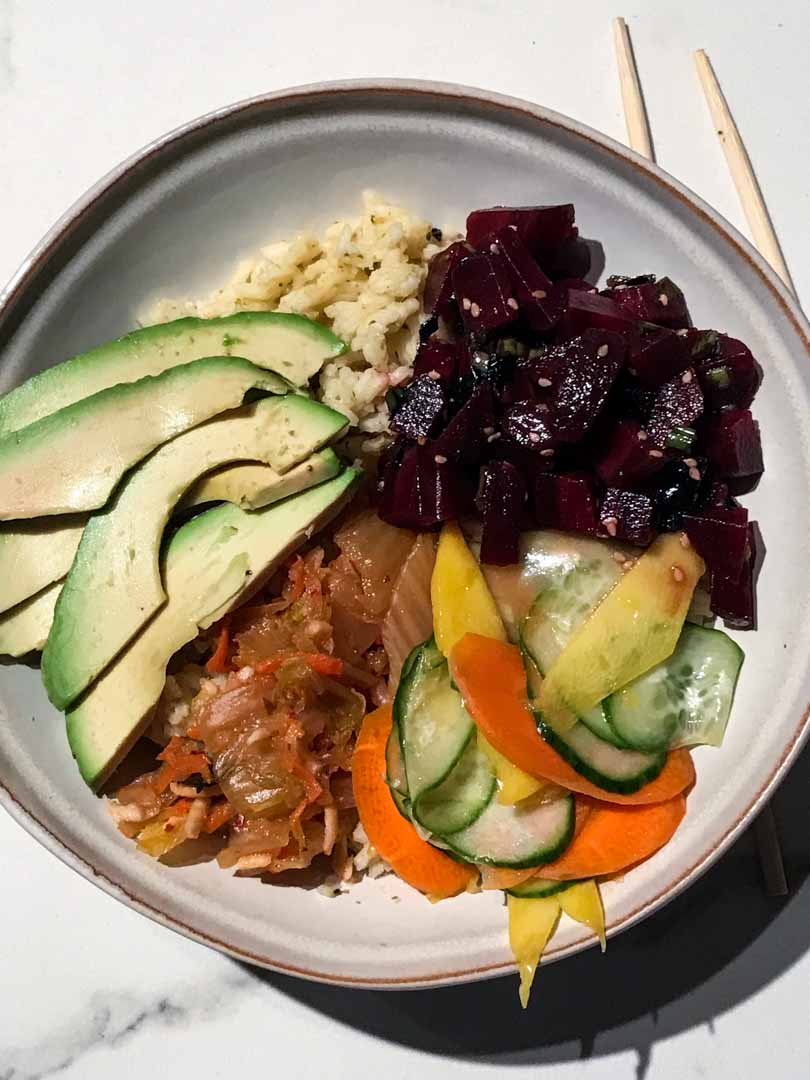 Poke bowl with beets